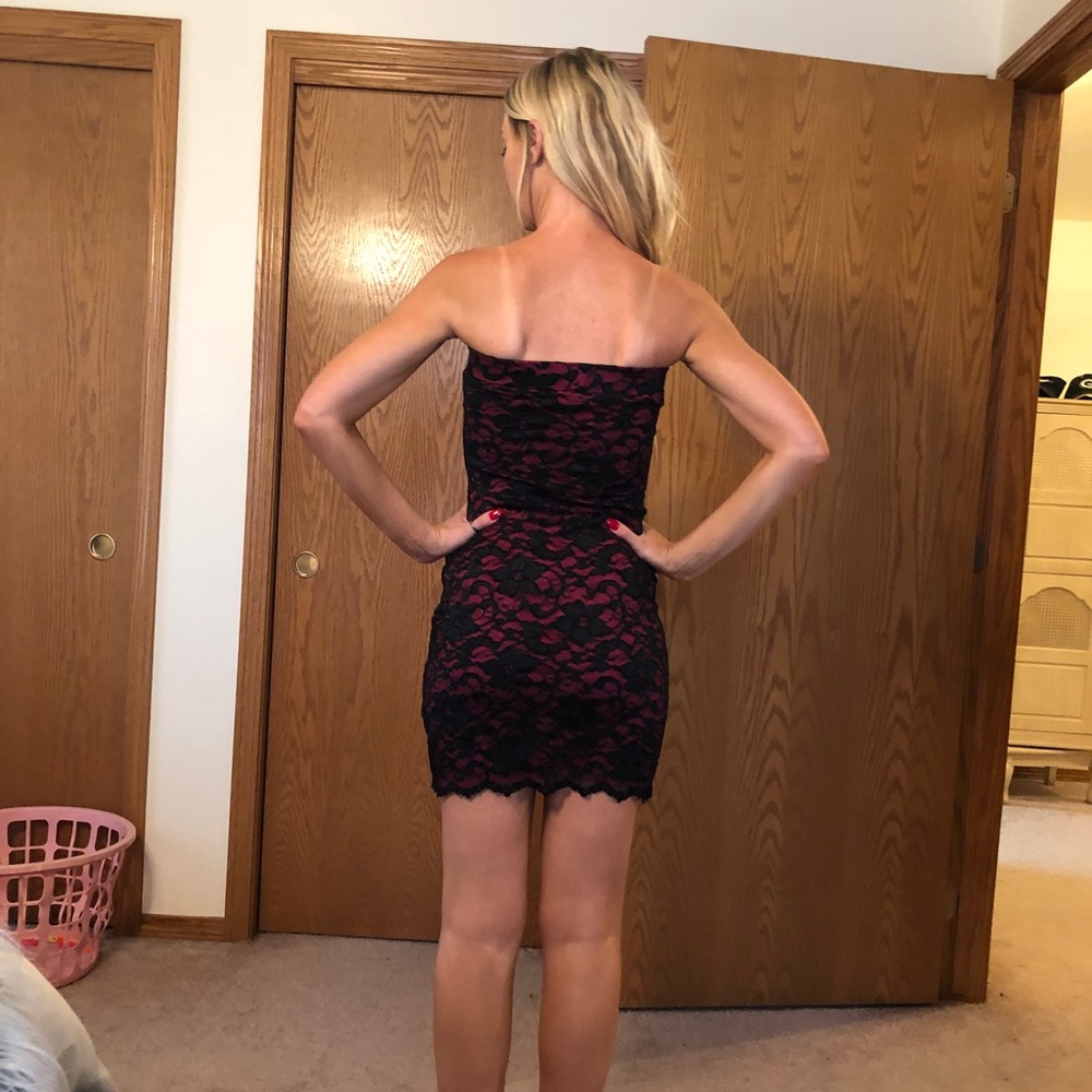Lace bodycon dress